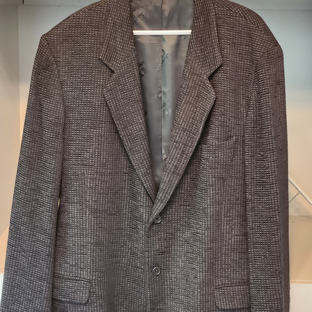 Messori blk men's blazer. Size 60 Pit to Pit 25in.Length 33in.Sleeve 27in